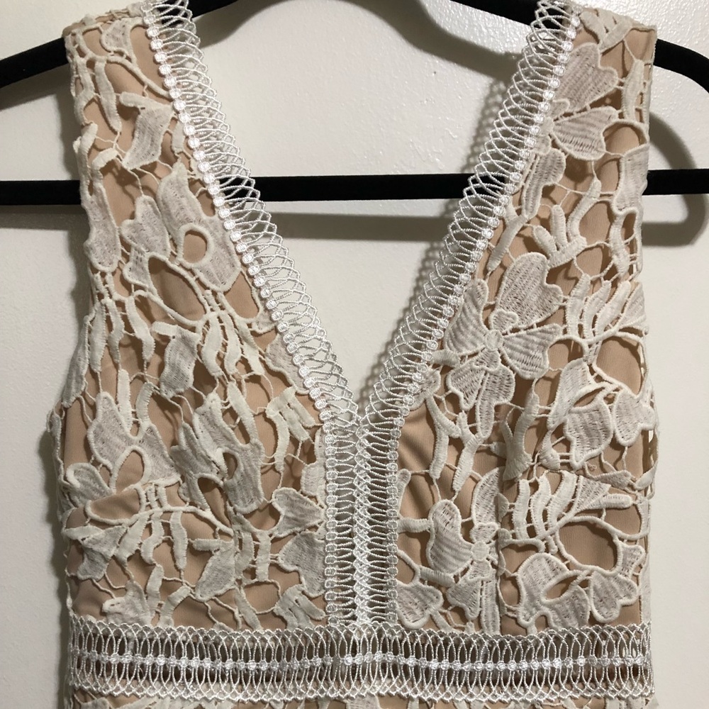 Neiman Marcus off white lace bridal wedding prom dress